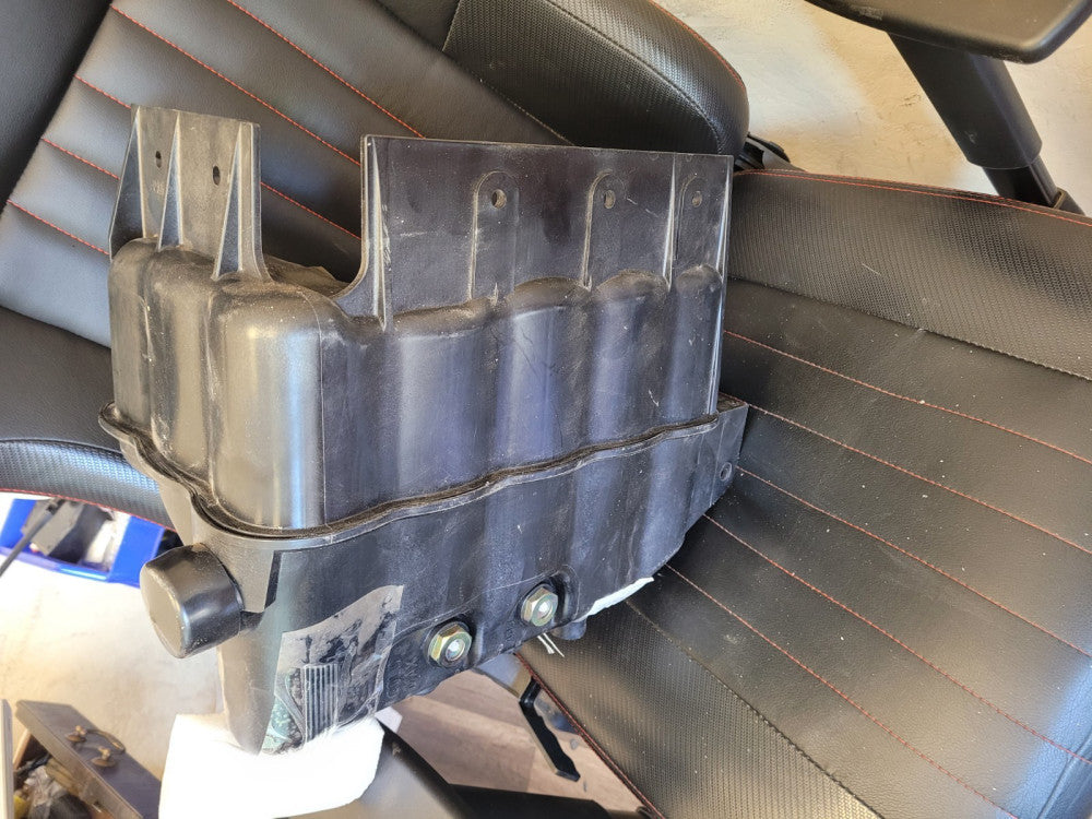 NEW OEM Navistar International Truck 2508700C92 EXPANSION TANK ( A1)