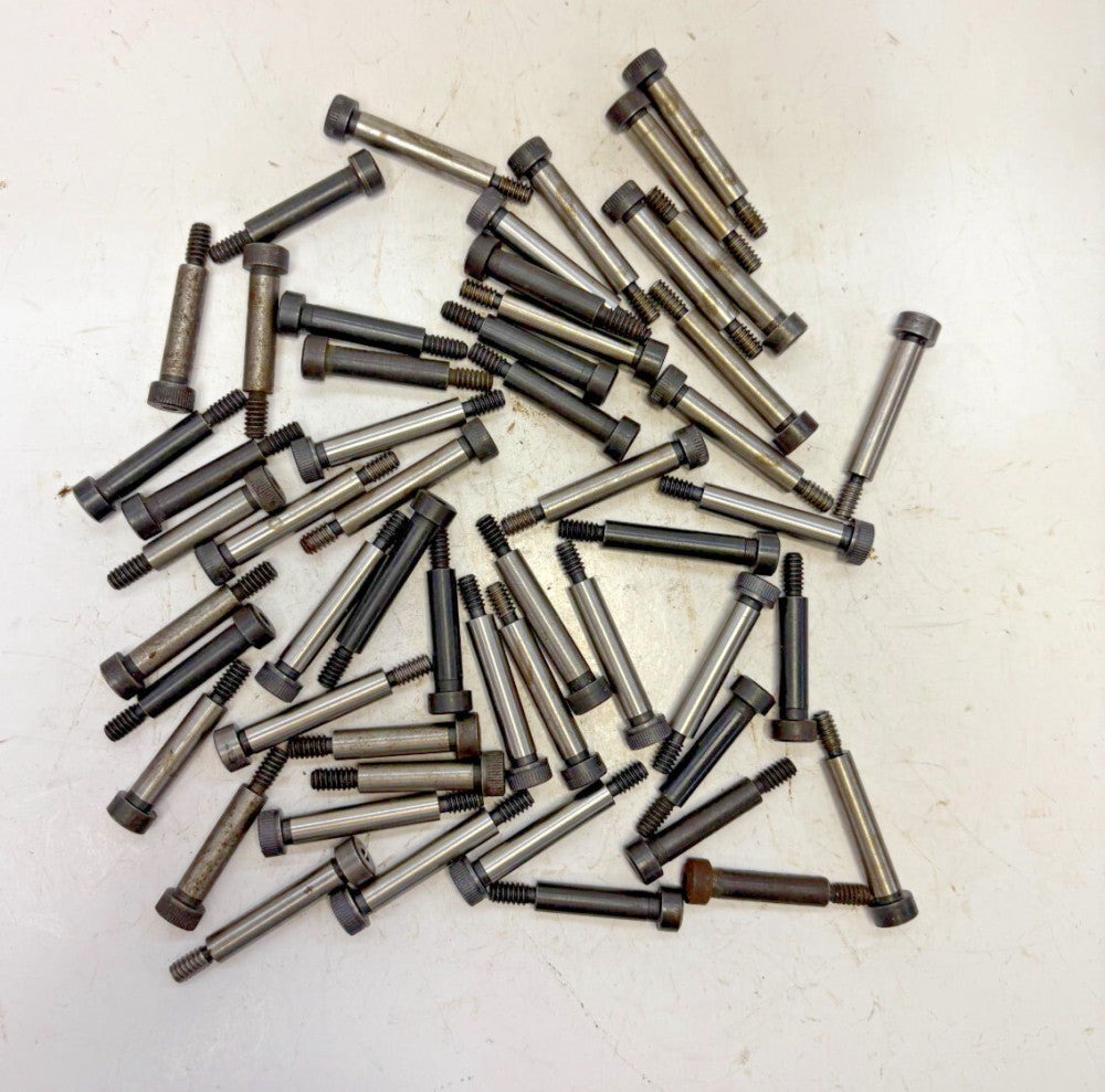 SOCKET HEAD SHOULDER SCREW 10-24, ASSORTED LOT OF 54