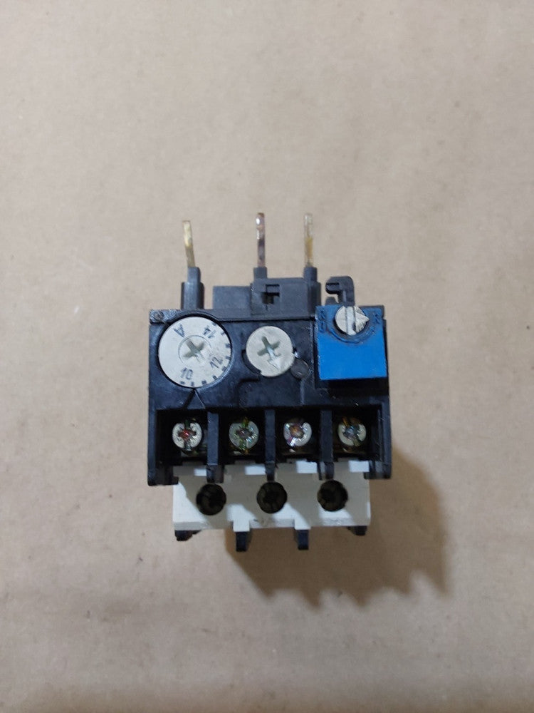 CUTLER HAMMER C316FNA3* OVERLOAD RELAY EATON SER A2 RANGE 2.8-4 Amp