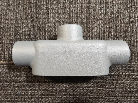 (QTY 2) Emerson Appleton APPTB37 Conduit Body Type TB Form7 Diameter 1" Iron