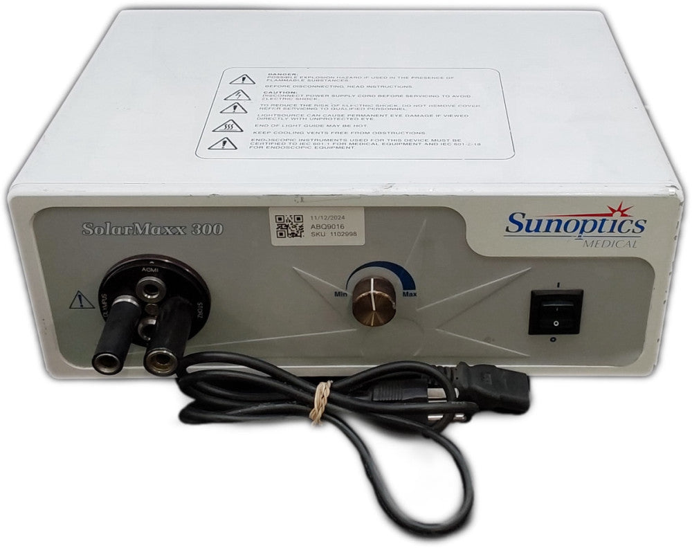 Sunoptics Surgical SolarMaxx 300 850W Light Source 