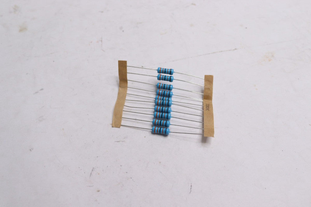 (10-Pk) Metal Film Resistor 1/4 W 1% 330K Ohm  83-1128