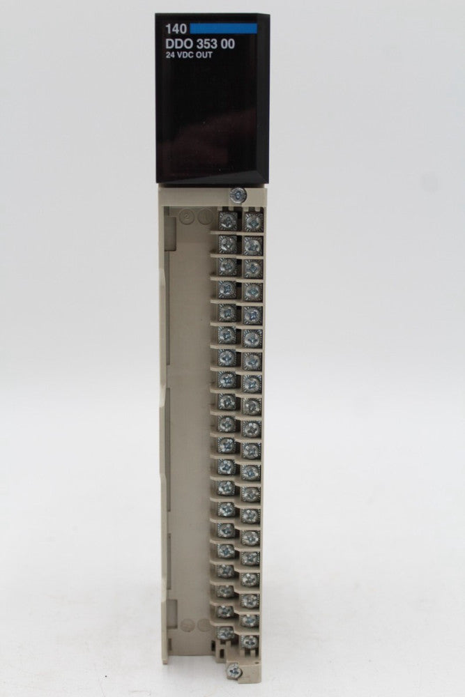 Schneider 140DDO35300 VDC Output No Cover*