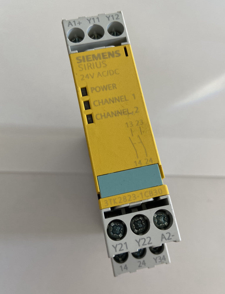 SIEMENS SIRIUS 3TK2823-1CB30 SAFETY RELAY MODULE