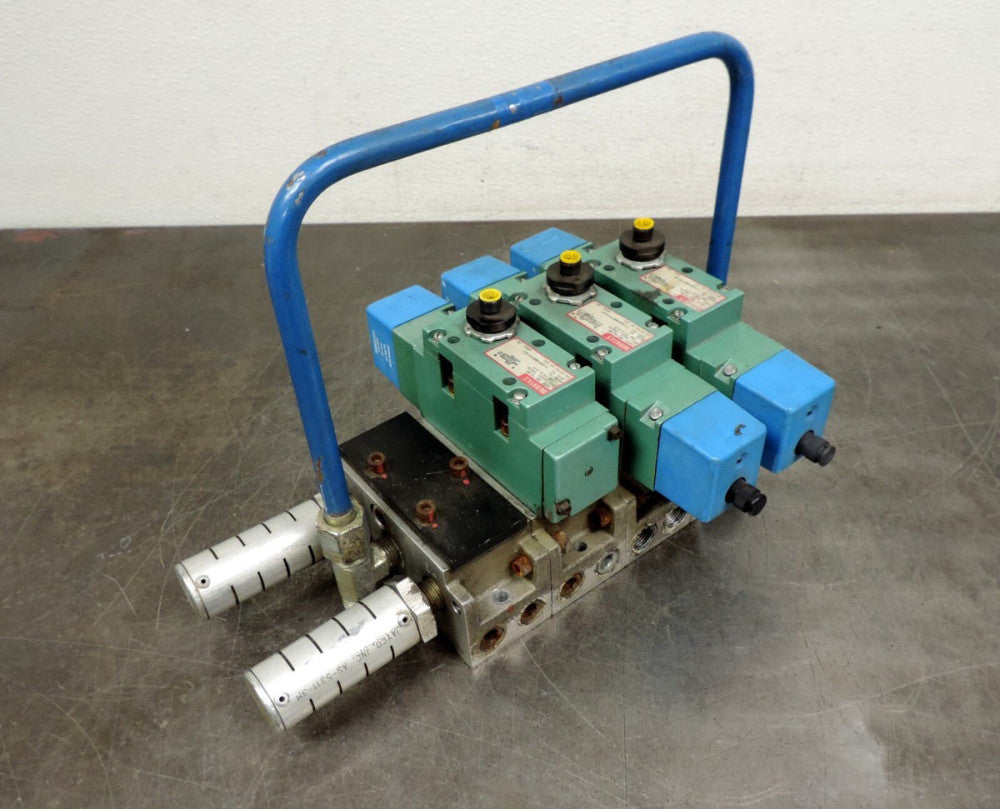 Numatics A12BB400RT61E61  Solenoid Valve 24V DC 3-Bank Valve