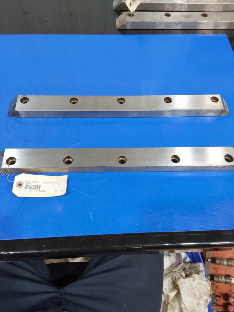 WEAR STRIP, WS500 19 1/2" LONG 1 3/4" WIDE 1" THICK (Set Of 2)