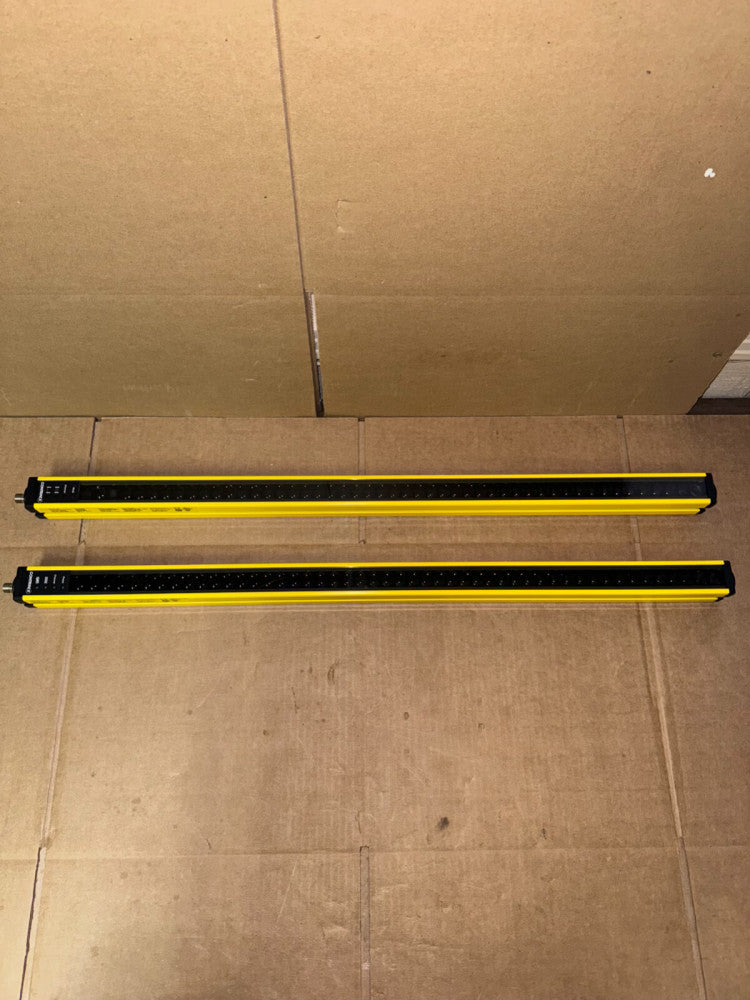 CONTRINEX YBB-30S4-0800-G012 / YBB-30R4-0800-G012 SET OF SAFETY LIGHT CURTAINS