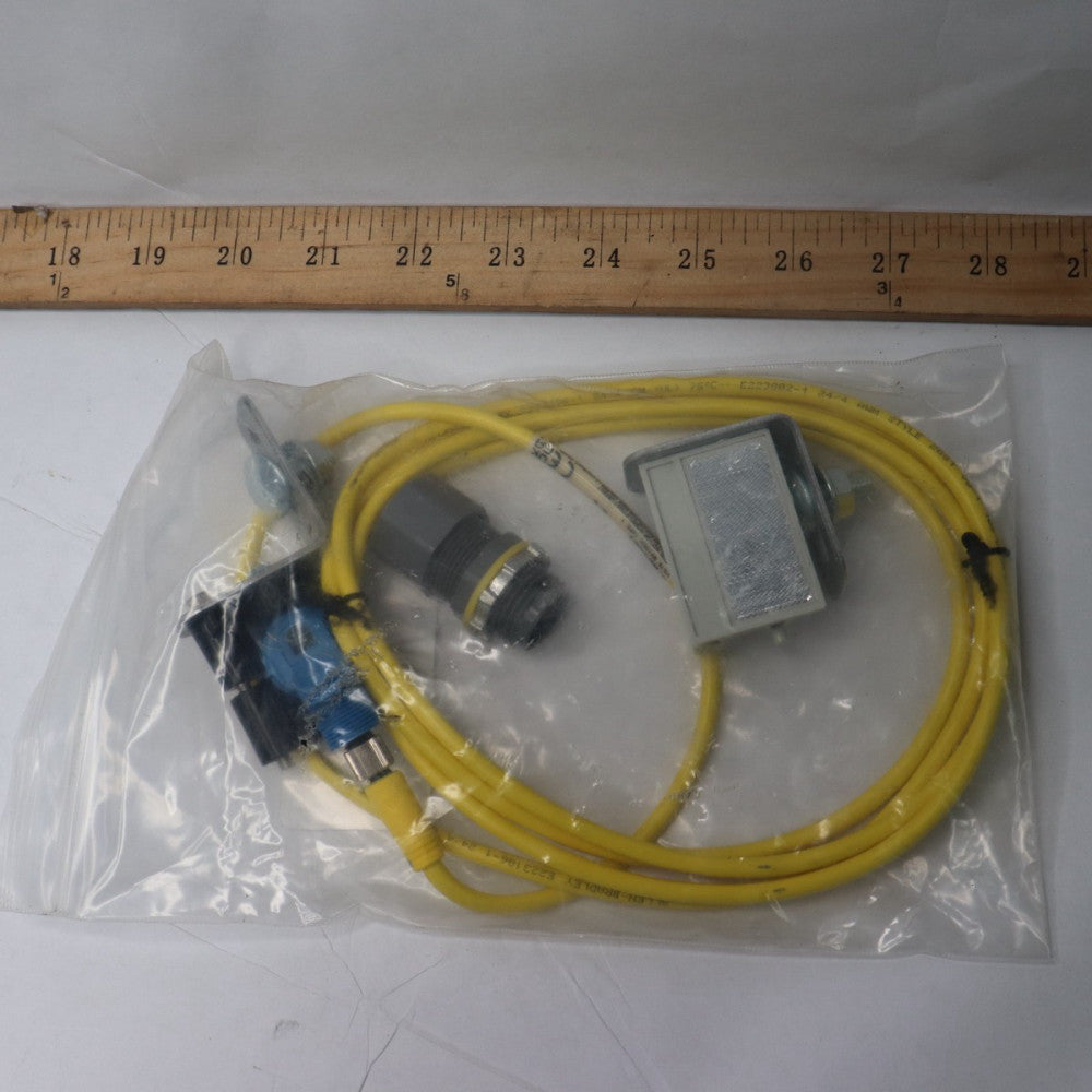 Honeywell ELF Retro-Refl Photoeye with Bracket 23342201 