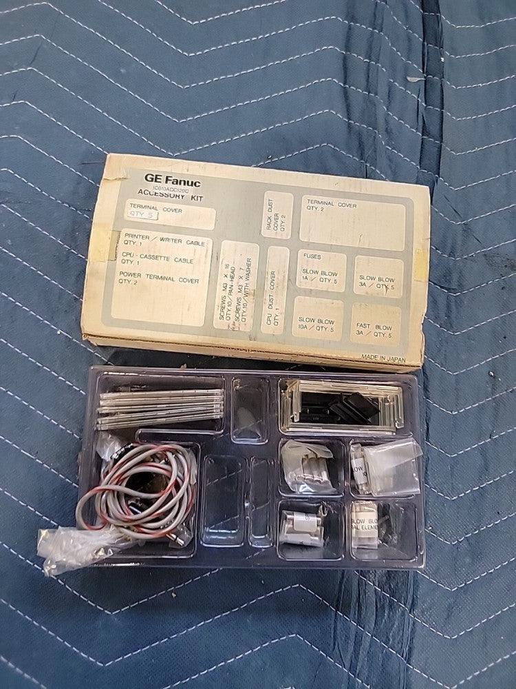 GE FANUC IC610ACC120C ACCESSORY KIT *NEW IN BOX* INCOMPLETE
