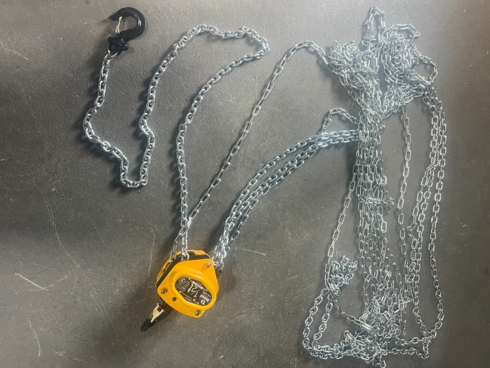 All Material Handling Badger Manual Chain Hoist CB005  1/2 (0.5) Ton Lift Drop