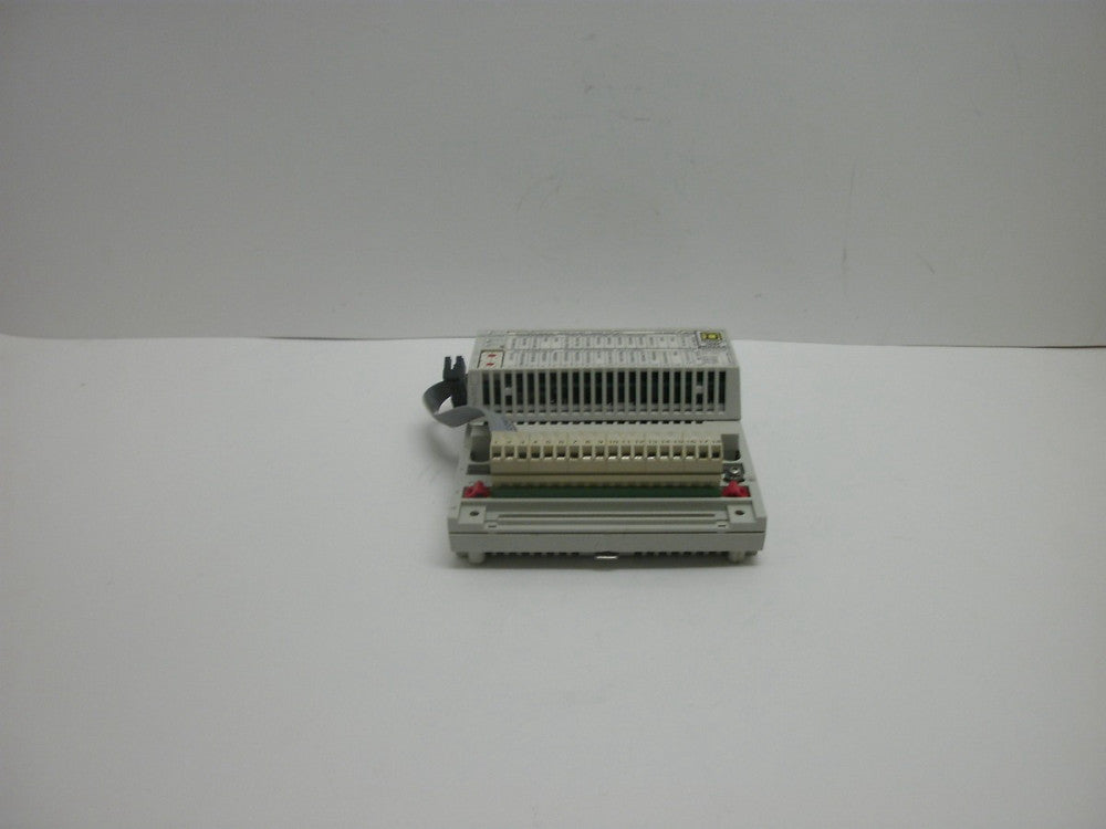 SQUARE D 52046-344-53 DNM DEVICENET MODULE 24VDC IN-3PT/24VDC OUT-2PT