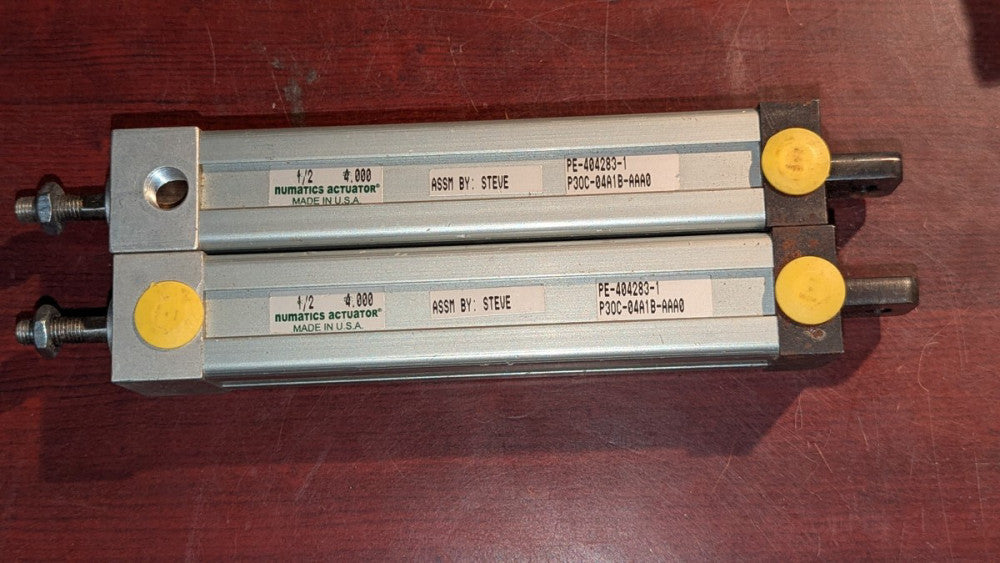 (1) Numatics Actuator P30C-04A1B-AAA0