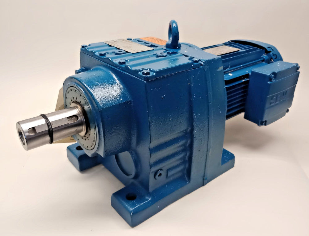 SEW Eurodrive R77DRE80M4/DH-43.26 Gear Motor 3ph 1hp 1740/40 Ratio 43.26:1