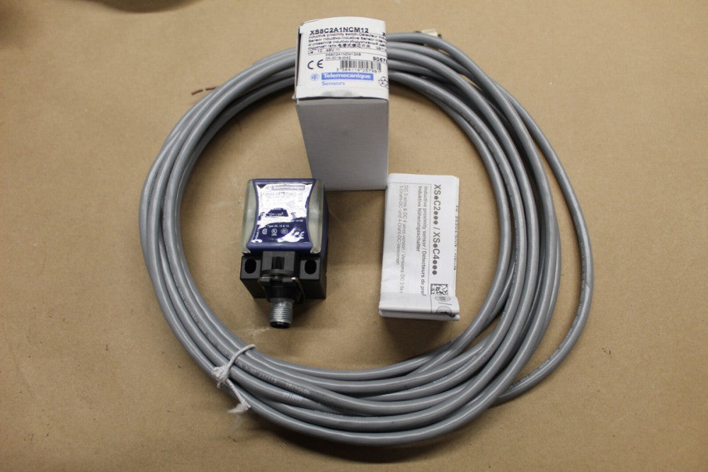 New Telemecanique XS8C2A1NCM12 Inductive Proximity Switch 12-48VDC Sn: 20mm