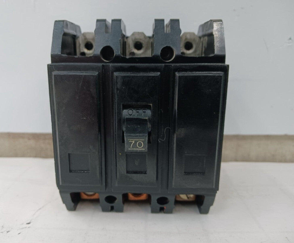 WESTINGHOUSE 70 AMP CIRCUIT BREAKER 240 VAC BOLT ON 3 POLE QCA3070