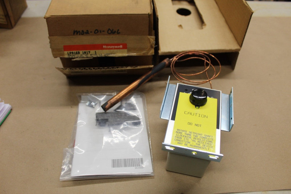 NOS Honeywell LP916B 1017 1 Pneumatic Unitary Return Air Thermostat