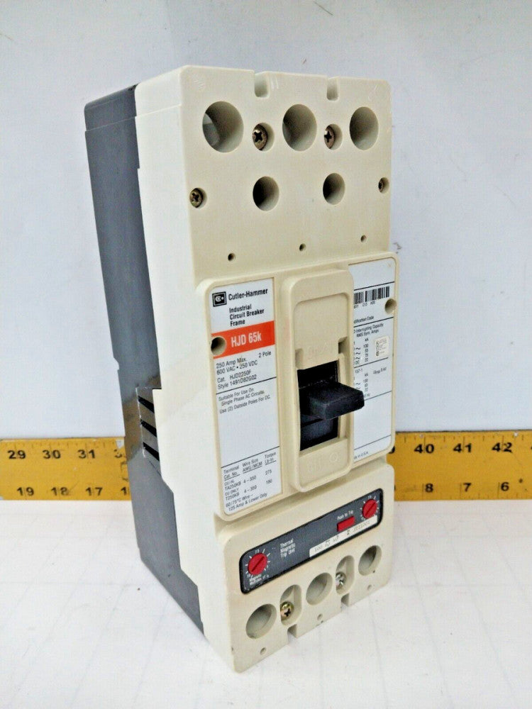 CUTLER HAMMER 250 AMP CIRCUIT BREAKER WITH 100 AMP TRIP 600 VAC 2 POLE  HJD2250F