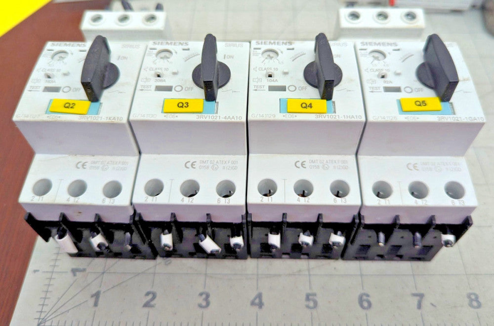4 Siemens Motor Starter Circuit Breakers With Busbar WORKING PULL [Z2B7]
