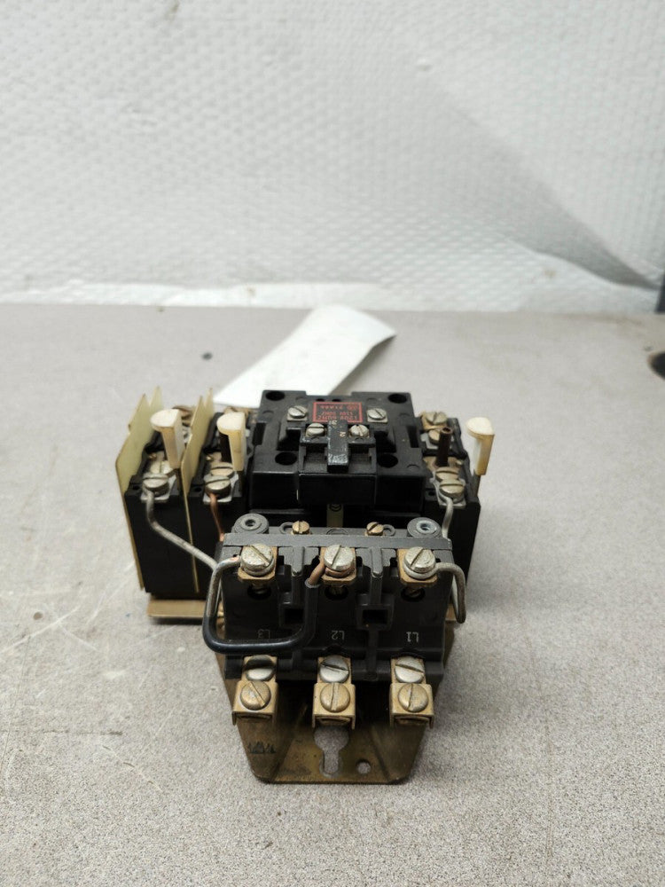 USED Allen Bradley Contactor / Starter Size 1 709-BOD103