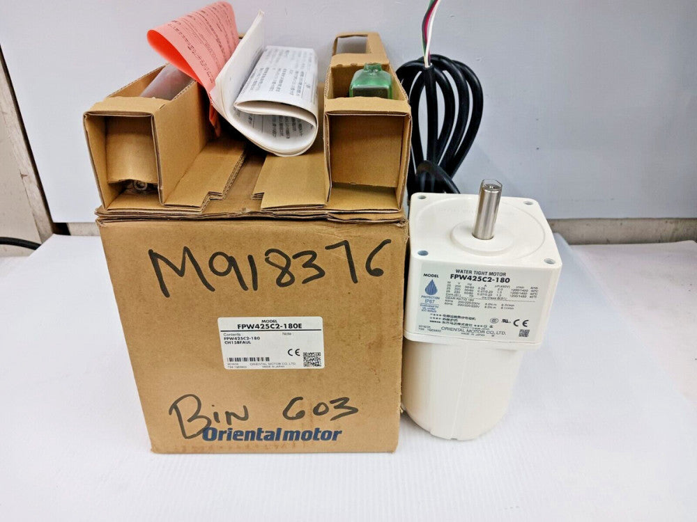 NEW ORIENTAL MOTOR 1/30 HP WASHDOWN GEAR MOTOR 1 PH 220/230 VAC FPW425C2-180E
