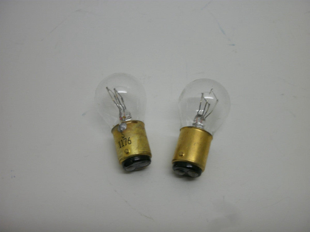 SYLVANIA 1176 MMINIATURE LAMP BULB 12.8/14V 1.34/0.59A 17.15/8.26W (LOT OF 2)NNB