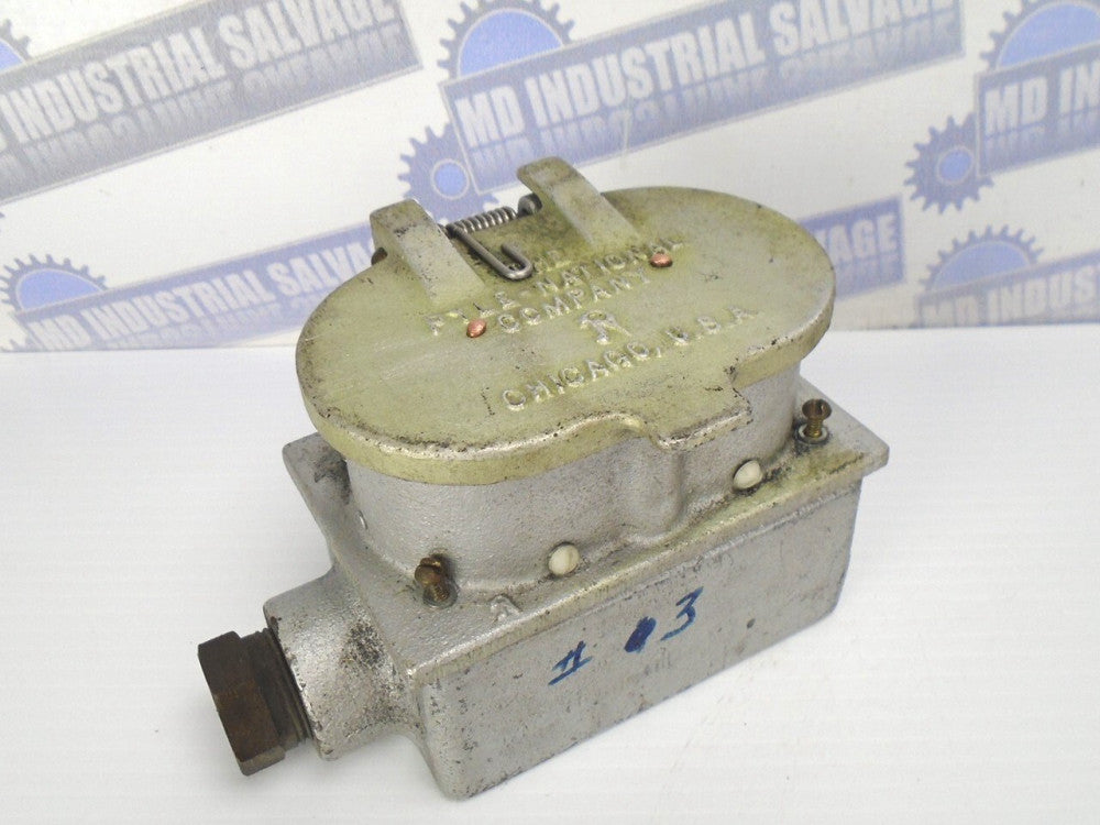 CROUSE-HINDS FS-2 / PYLE AP-1 & AP-93 (NEW - OUTLET BOX & PLUGS/RECEPTICLES)