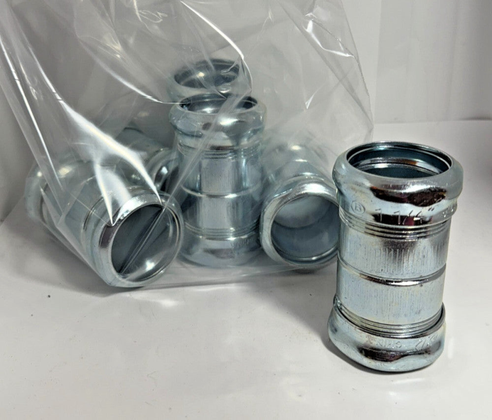 6pcs Bridgeport No. 263 1-1/4" Steel EMT Compression Type Coupling