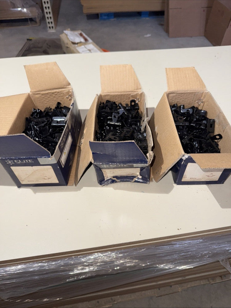 3 Boxes Of 100 E4H24 Hammer-On Flange Clips 1/8-1/4 100/Box Electrical