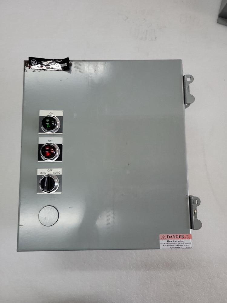 NEW GE CR460XE1D Lighting Contactor Enclosure With CR460 Contactors