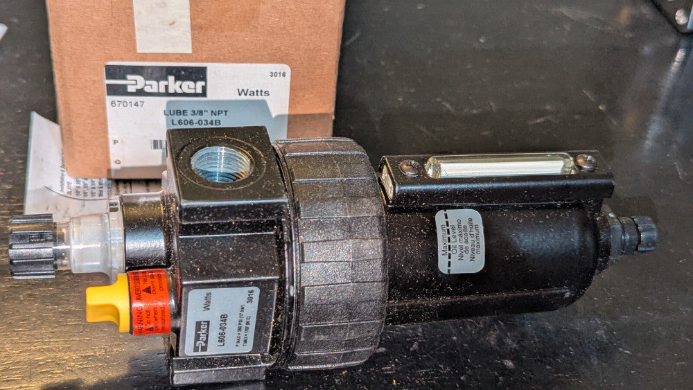 (1) PARKER PNEUMATIC LUBRICATOR L606-034B 3/8” NPT NIB