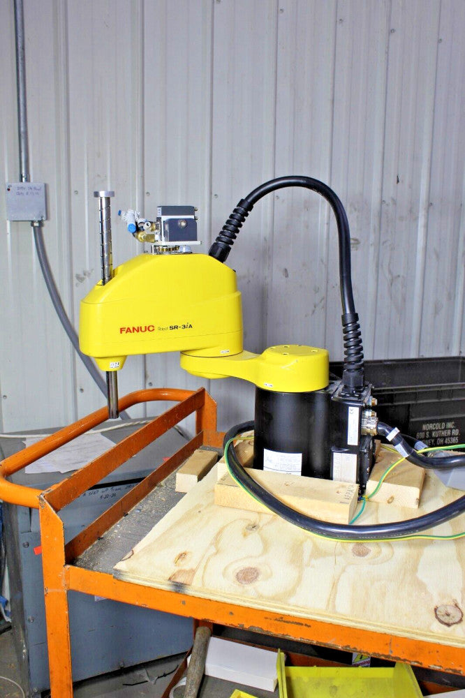 Fanuc Robot SR-3ia Scara w/Matching R-30ib Controller and Pendant A05B-1116-B201