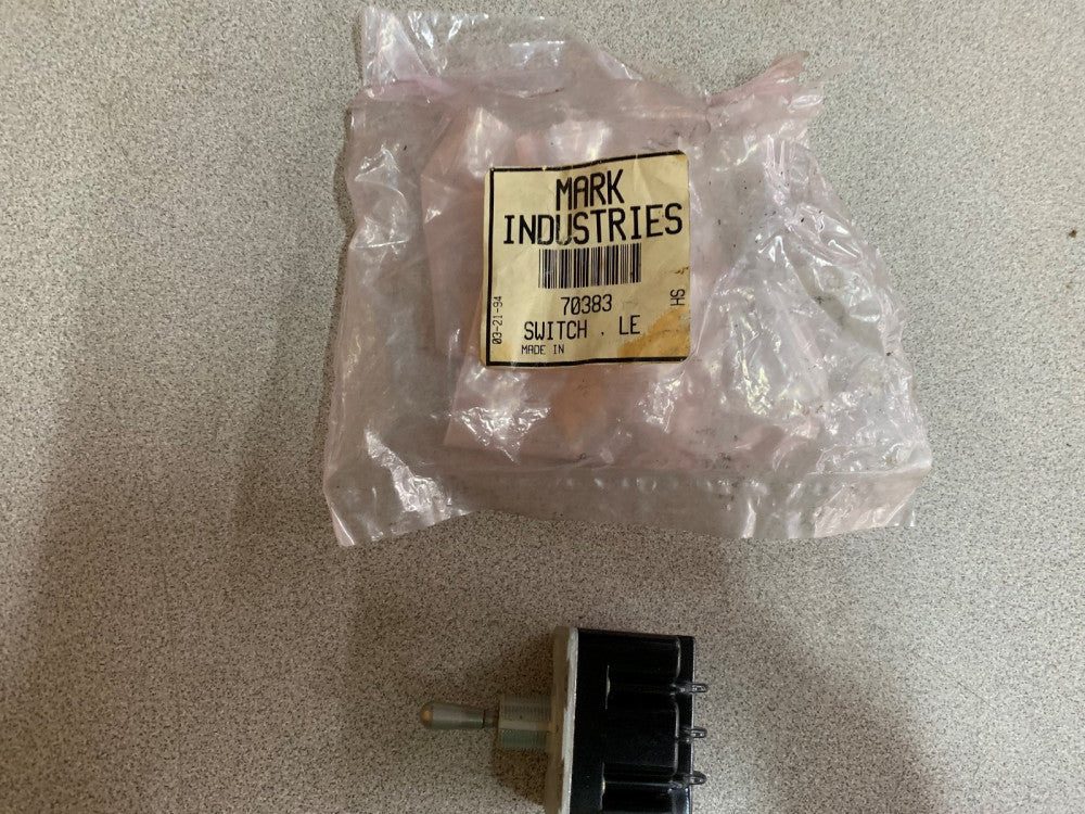 NEW IN BAG MARK INDUSTRIES SWITCH MS24525-27