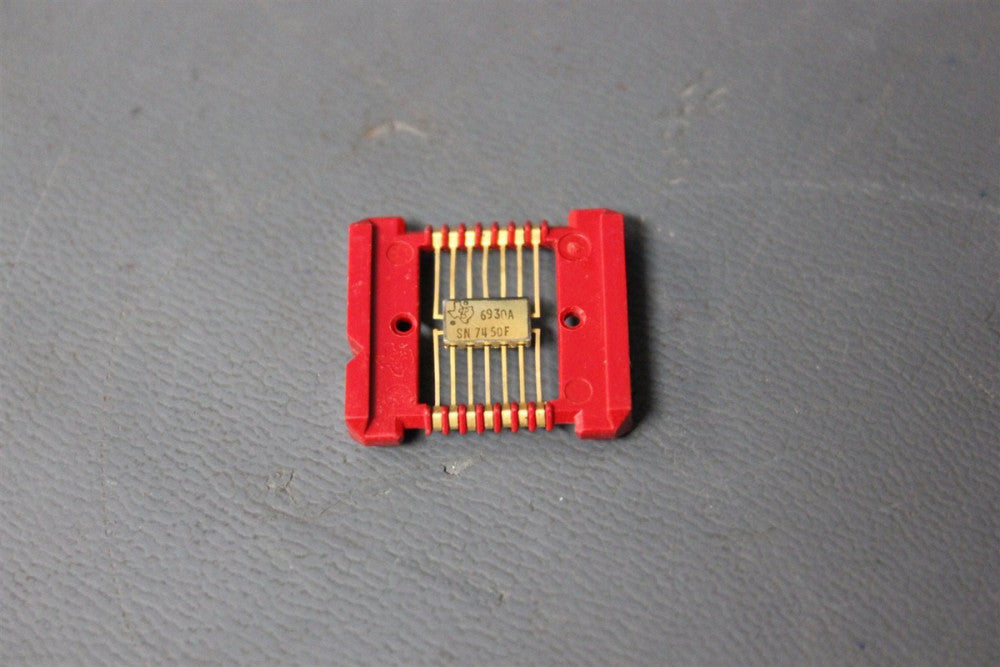 VINTAGE 69 NOS RARE TEXAS INSTRUMENTS GOLD FLAT PACK IC PROCESSOR CHIP SN7450F