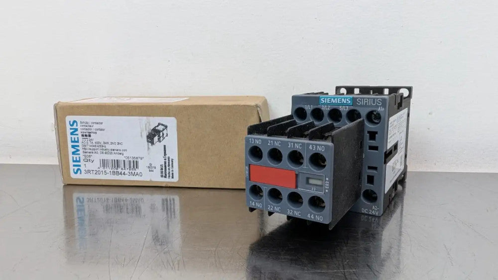 Siemens 3RT2015-1BB44-3MA0 Contactor 2NO 2NC 24VDC Coil 400V 7A