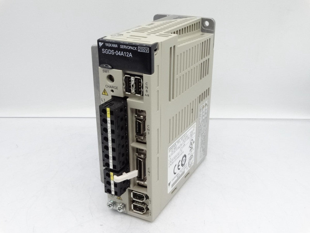 YASKAWA ELECTRIC SGDS-04A12A SERVO DRIVE