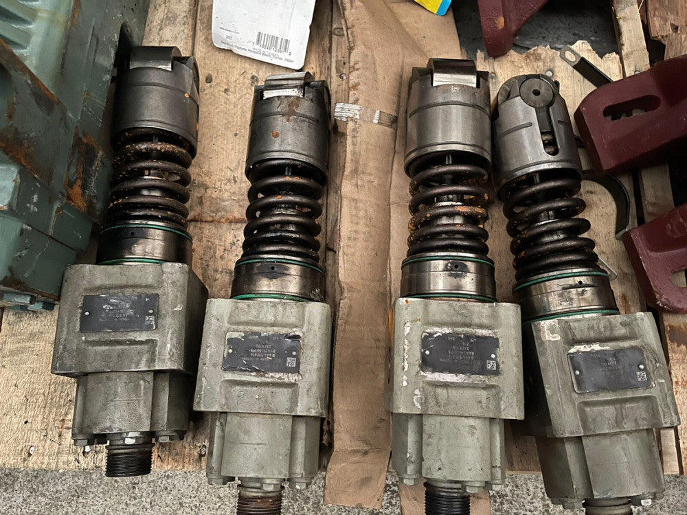 (4  PC LOT) BOSCH B444510014 Locomotive Fuel Injection Pump 332X1116 USED
