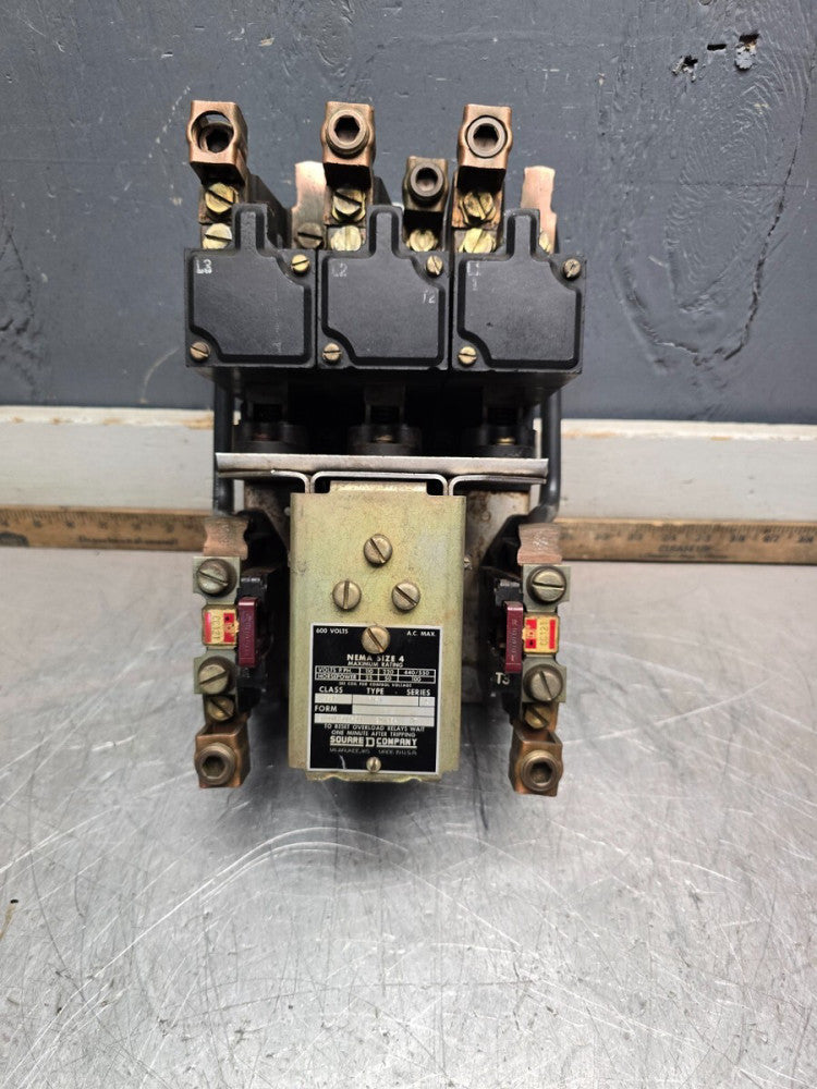 SQUARE D 8536-F0-1 STARTER 600 VAC MAX W/ 110/120V COIL,NICE TAKEOUT!MAKE OFFER!