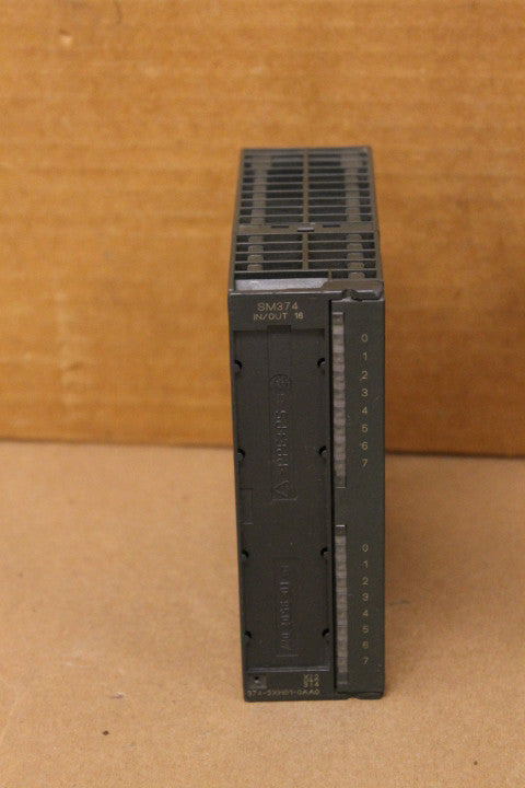 SIEMENS 6ES7 374-2XH01-0AA0 MODULE SIMULATOR 6ES73742XH010AA0