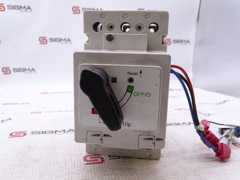 ALLEN BRADLEY 140U-H6C3-D12 SERIES A CIRCUIT BREAKER