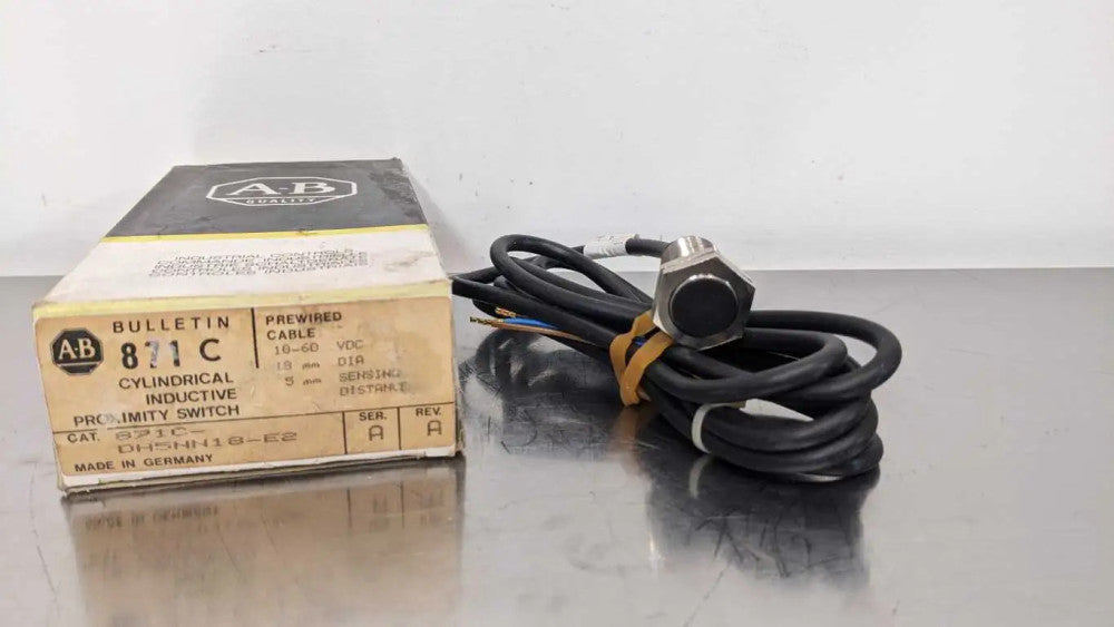 Allen-Bradley 871C-DH5NN18-E2 Cylindrical Inductive Proximity Sensor Ser A 5mm 8