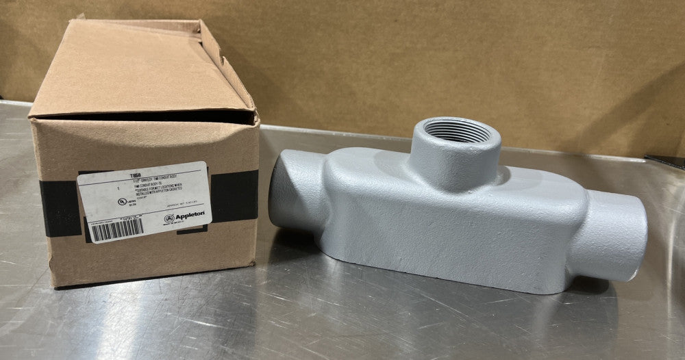 Appleton TB58, Conduit Outlet Body, 1-1/2 Type Tb Form 8 Body, 1 PC Nos Surplus