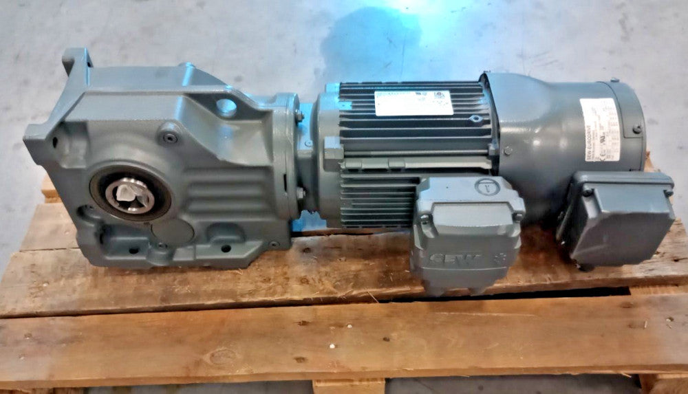 SEW EuroDrive KA67B-DRN90L4/IS/TF/V x 13.22 Gear Brake Motor 134rpm Ratio 13.22
