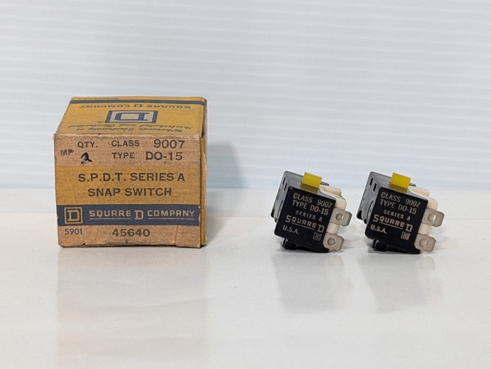 (2) Square D 9007 DO-15 Position Switch, Ser. A, SPDT Snap, Heavy Duty