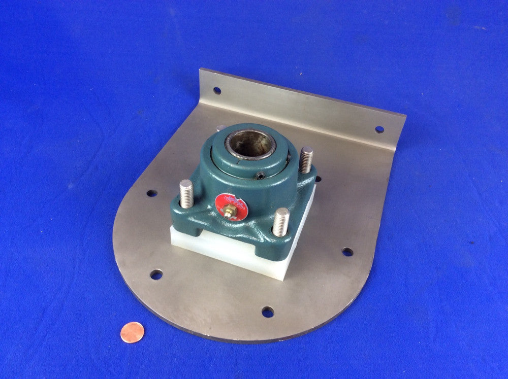 STAINLESS STEEL 6" SCREW CONVEYOR TROUGH END W/ DODGE E-EXTRA FLANGED BEARING