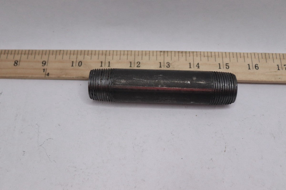 Pipe Nipple Black Carbon Steel 3/4" x 4-1/2"