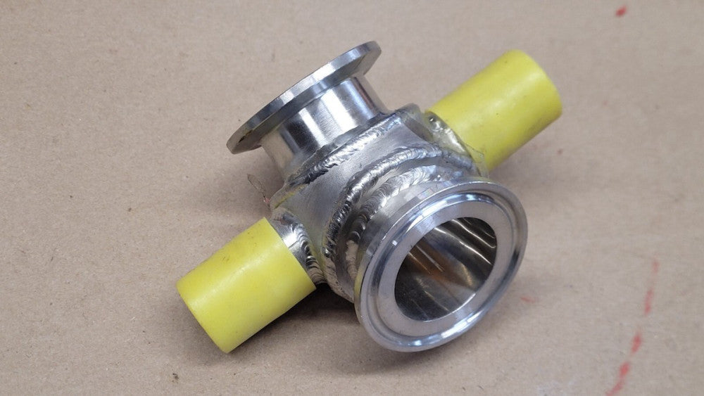 E018 MS6-111-05 Stainless Steel Sanitary Fitting 1/2" NPT Flange OD- 1.96"