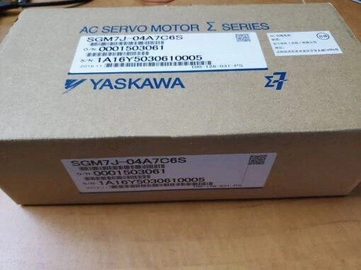 One Brand New Yaskawa SGM7J-04A7C6S Servo Motor