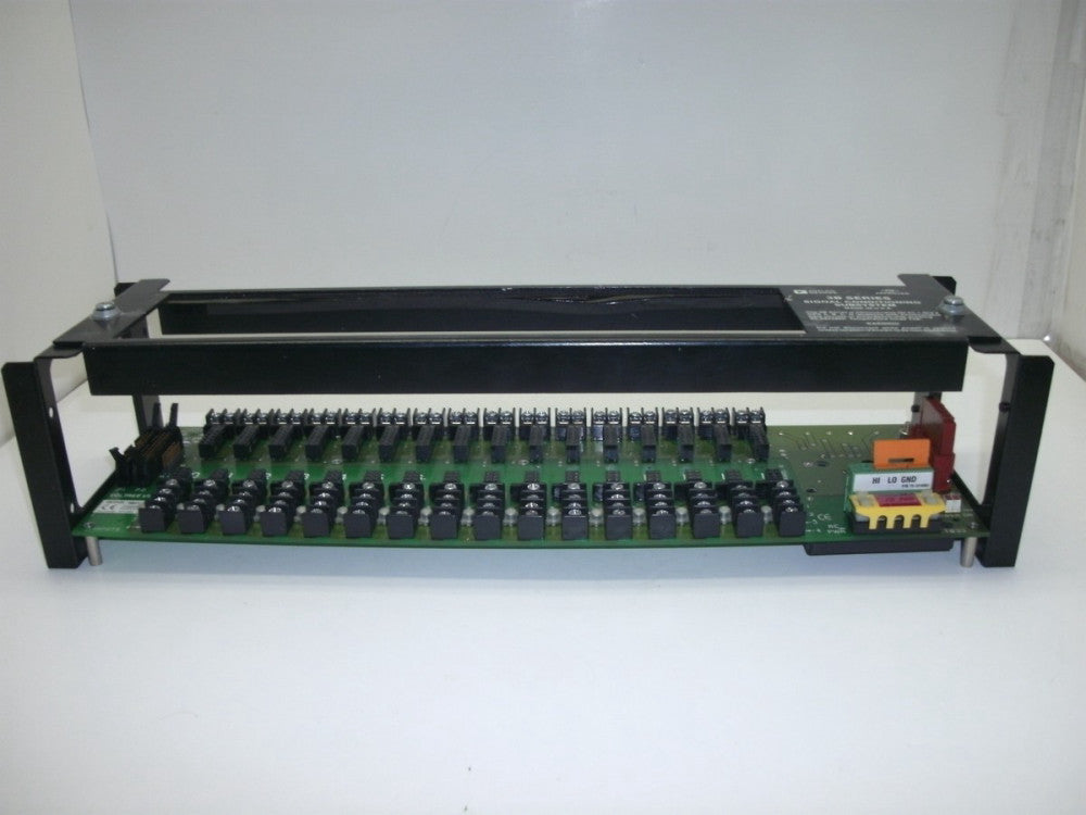 ANALOG DEVICES 3B SERIES CONDITIONING SUBSYSTEM W/3B01 16 CH BACKPLANE