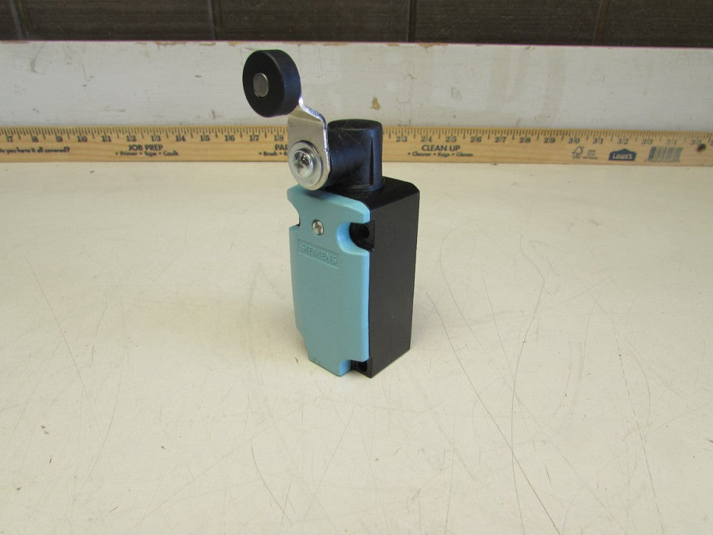  SIEMENS 3SE5112-0LH01 LIMIT SWITCH METAL ROLLER CRANK N/NIB! MAKE OFFER!