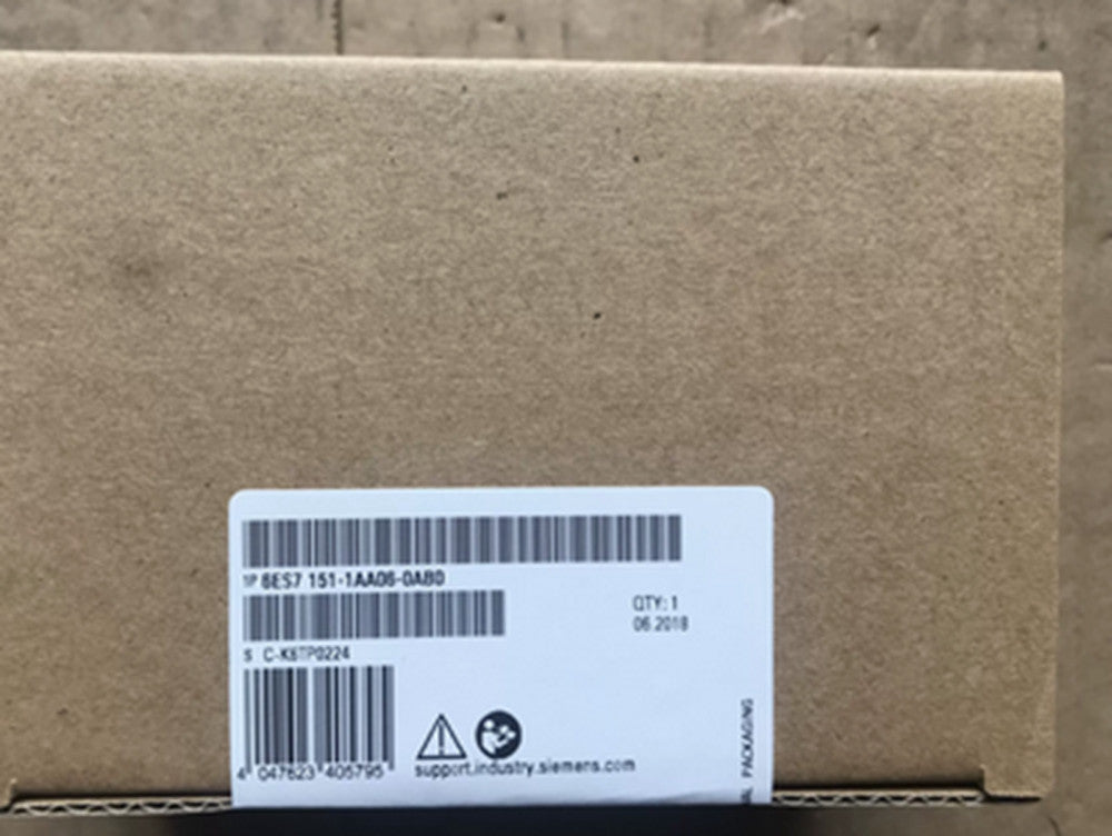 6ES7151-1AA06-0AB0 New Sealed SIEMENS ET200 6ES7 151-1AA06-0AB0